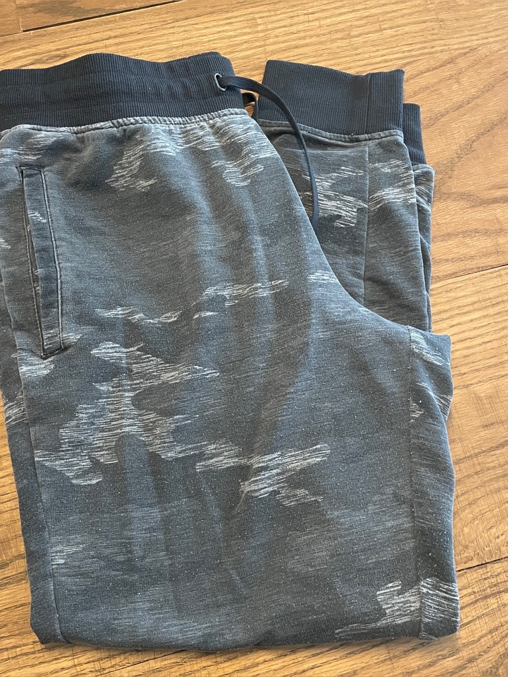 Grey Athletic Works joggers with drawstring waistband and pockets. Size: L
